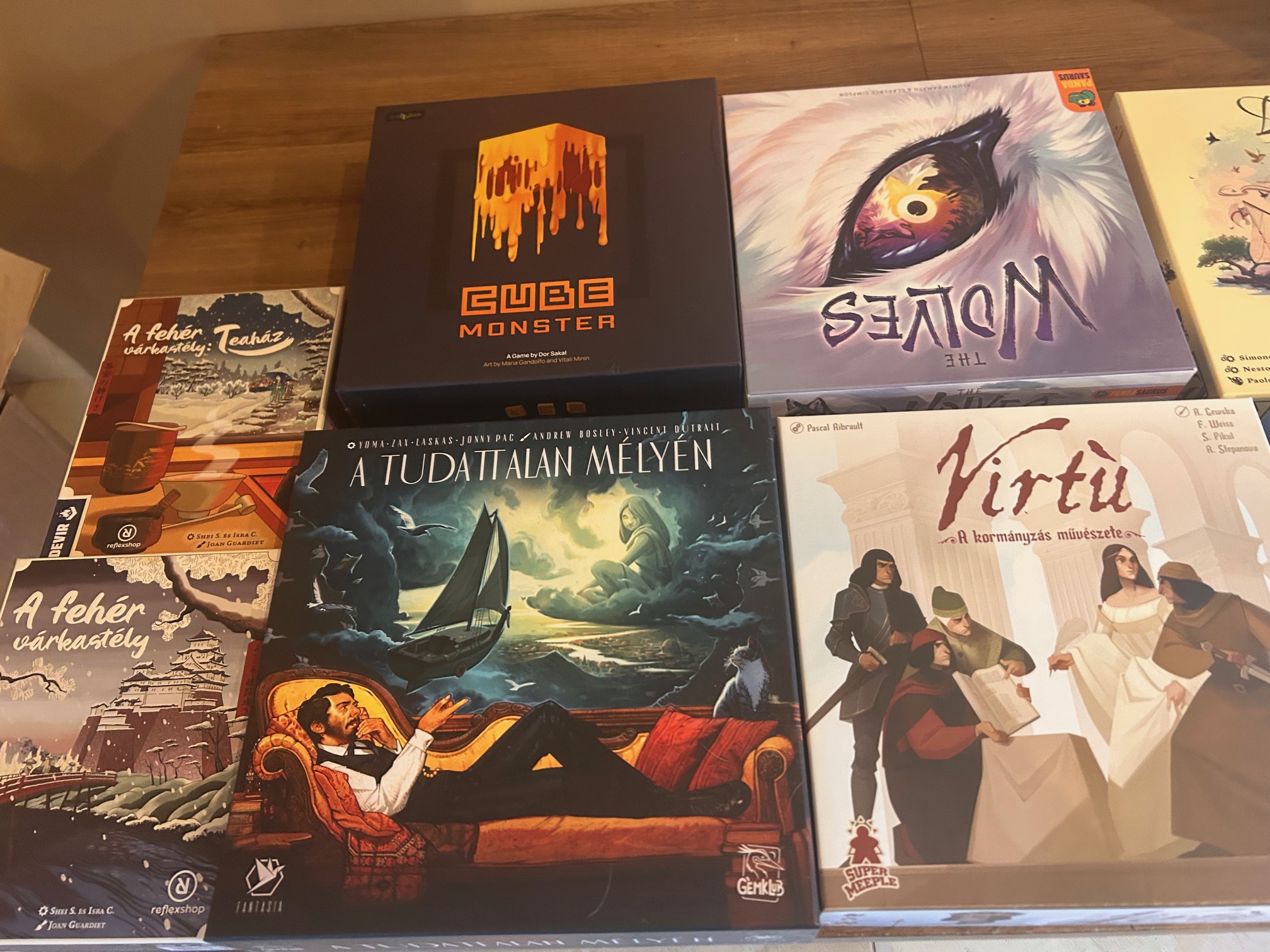 Eladó társasjátékok szinte új állapotban